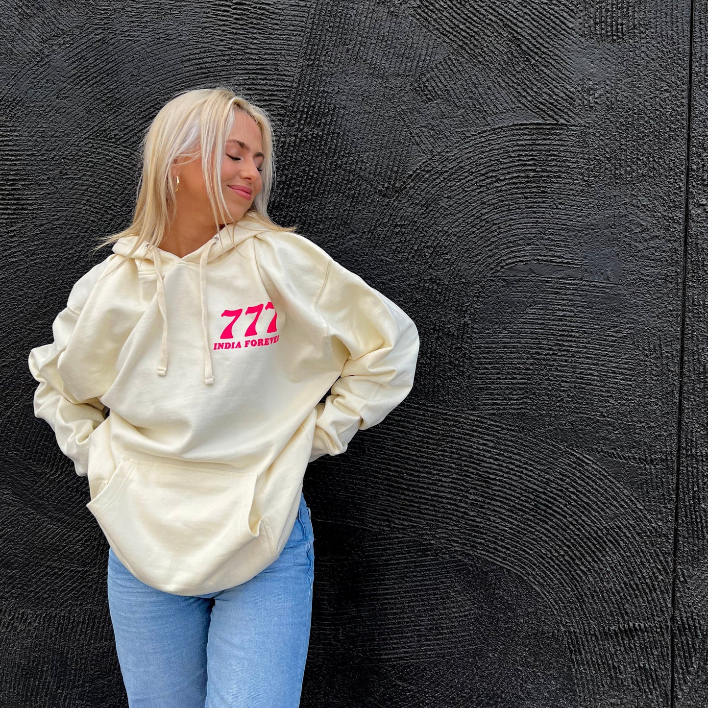 SEVEN Hoodie